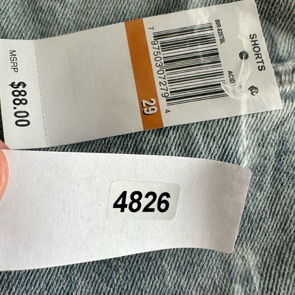 NWT Blank NYC Women’s “The Barrow” Vintage High Rise Shorts - Size 29 - Picture 10 of 10